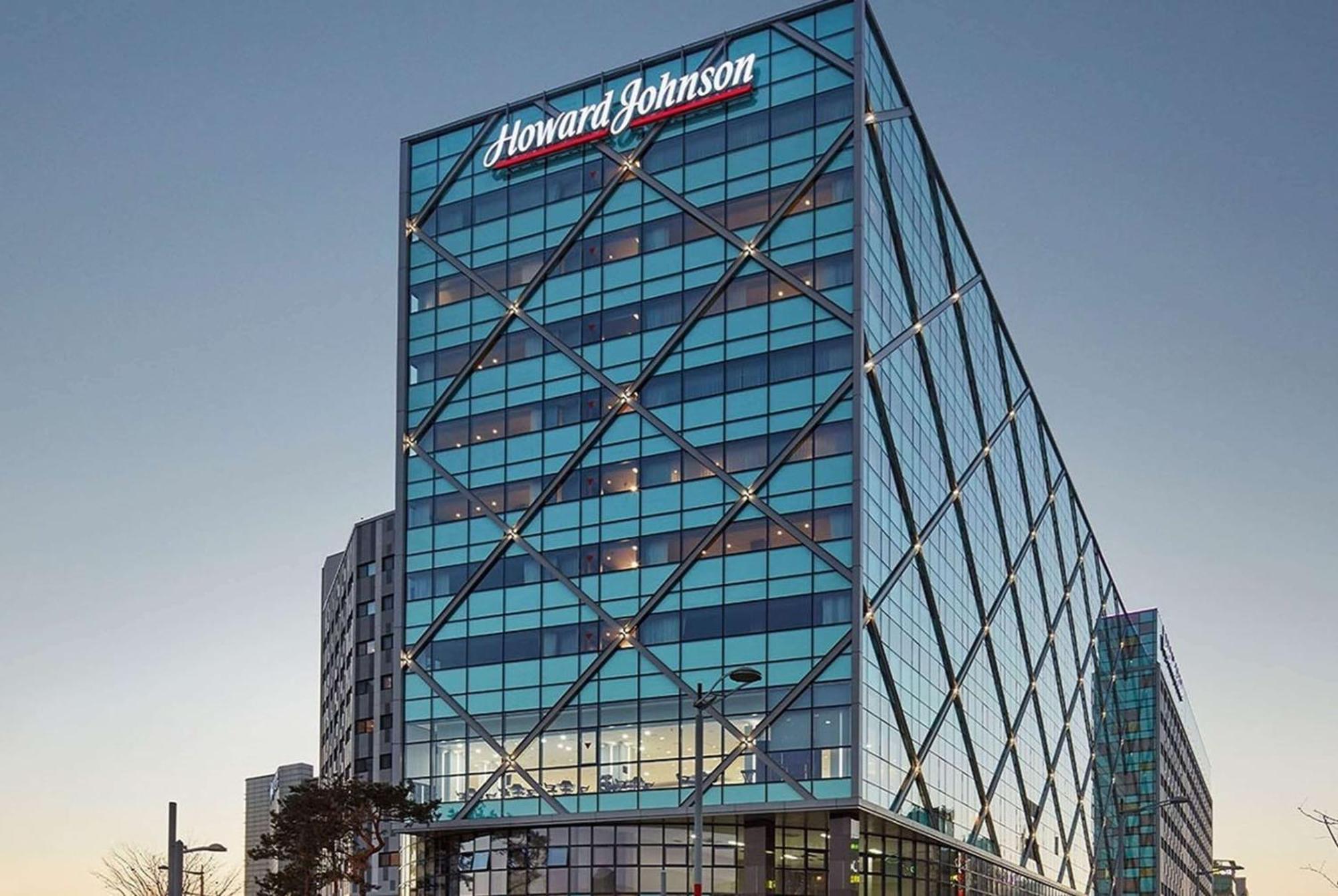Howard Johnson By Wyndham Incheon Airport Екстер'єр фото
