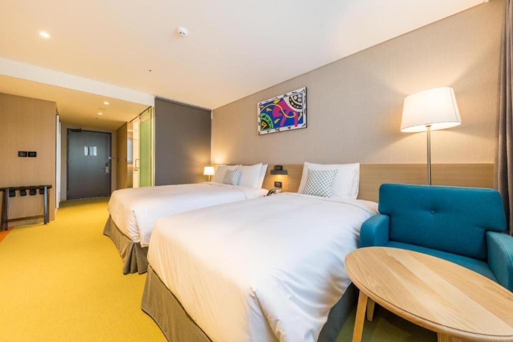 Howard Johnson By Wyndham Incheon Airport Екстер'єр фото