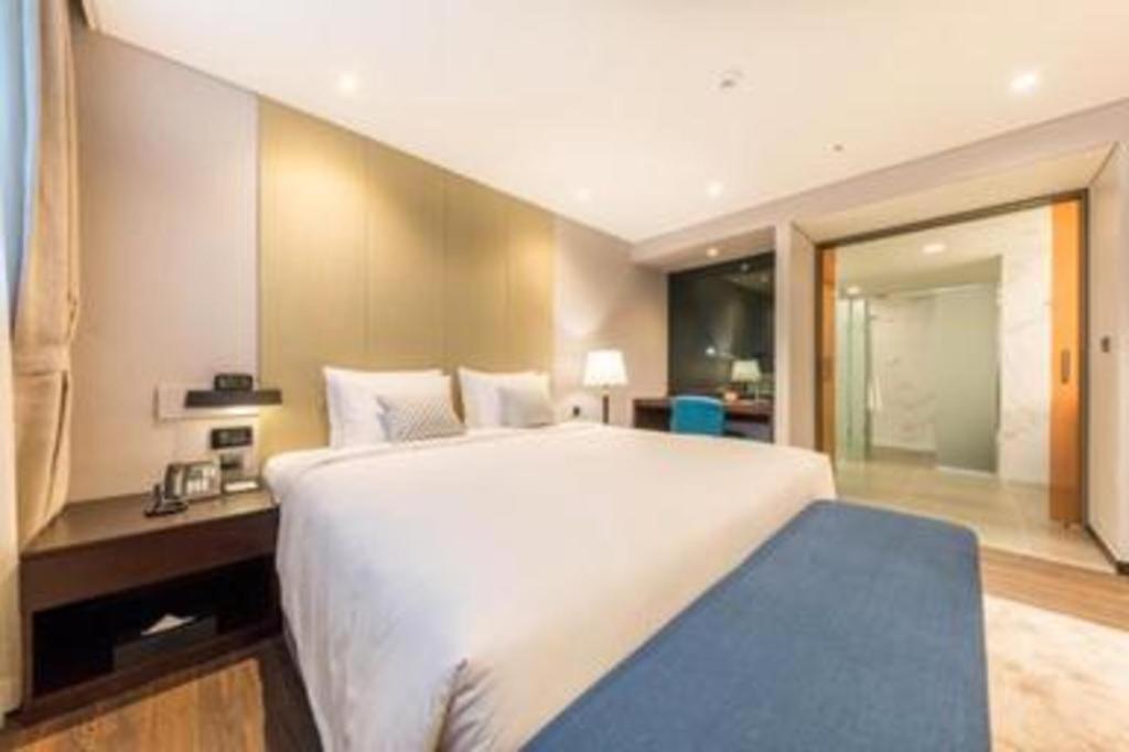 Howard Johnson By Wyndham Incheon Airport Екстер'єр фото